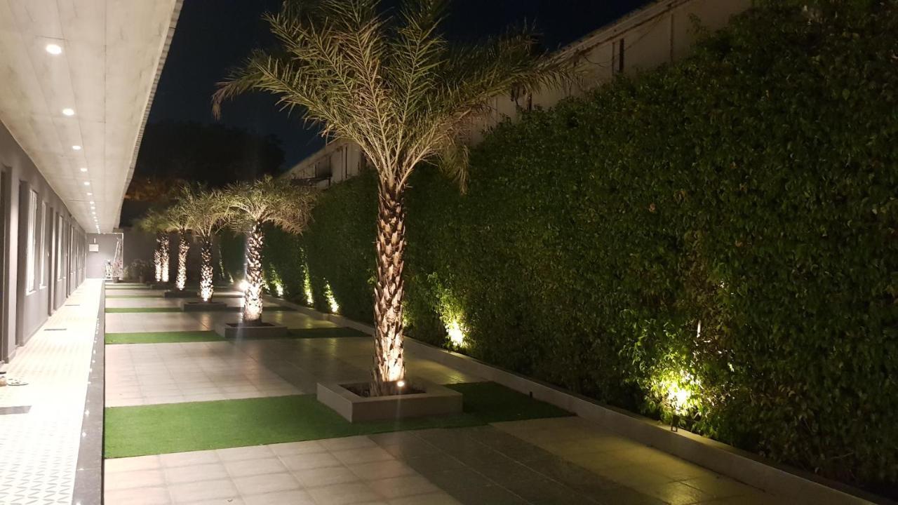 Kingston Resort Κανπούρ Εξωτερικό φωτογραφία