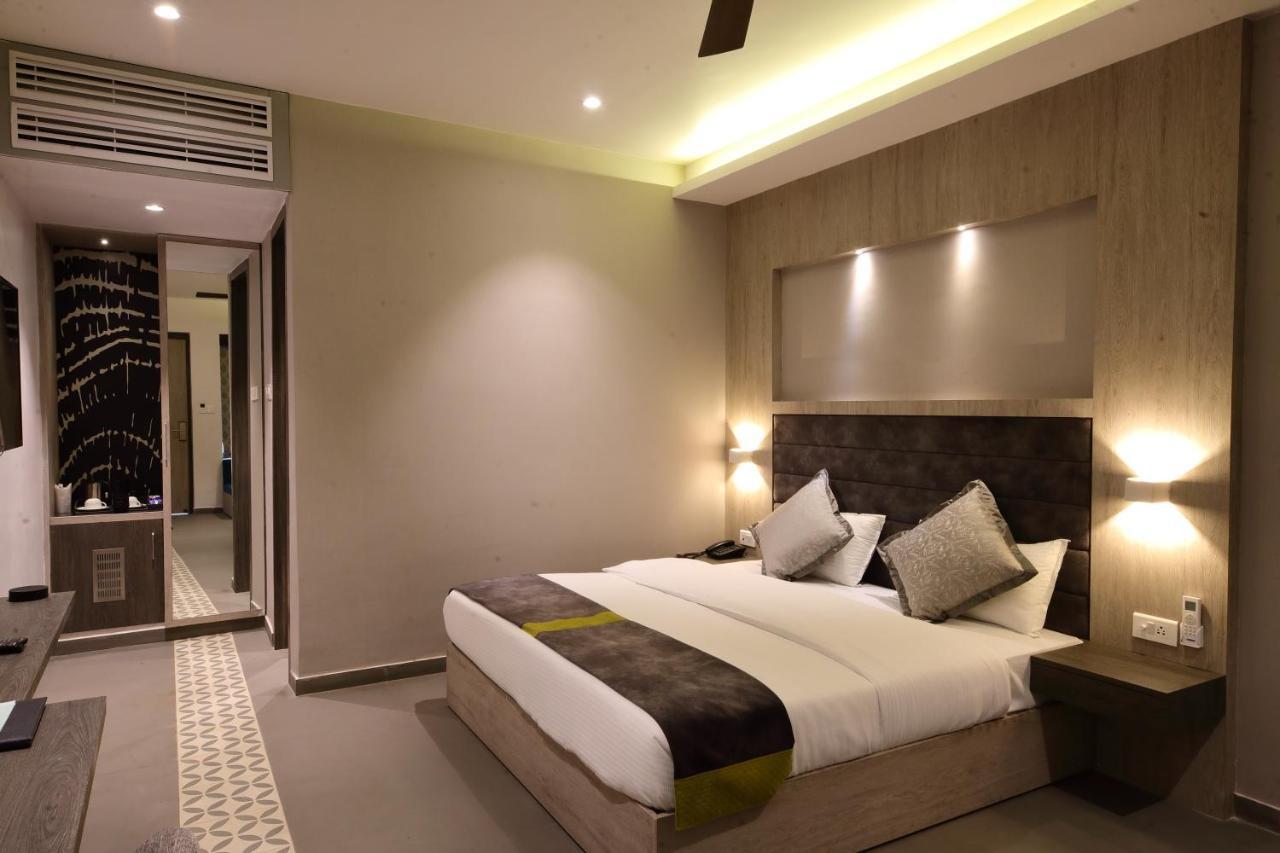 Kingston Resort Κανπούρ Εξωτερικό φωτογραφία