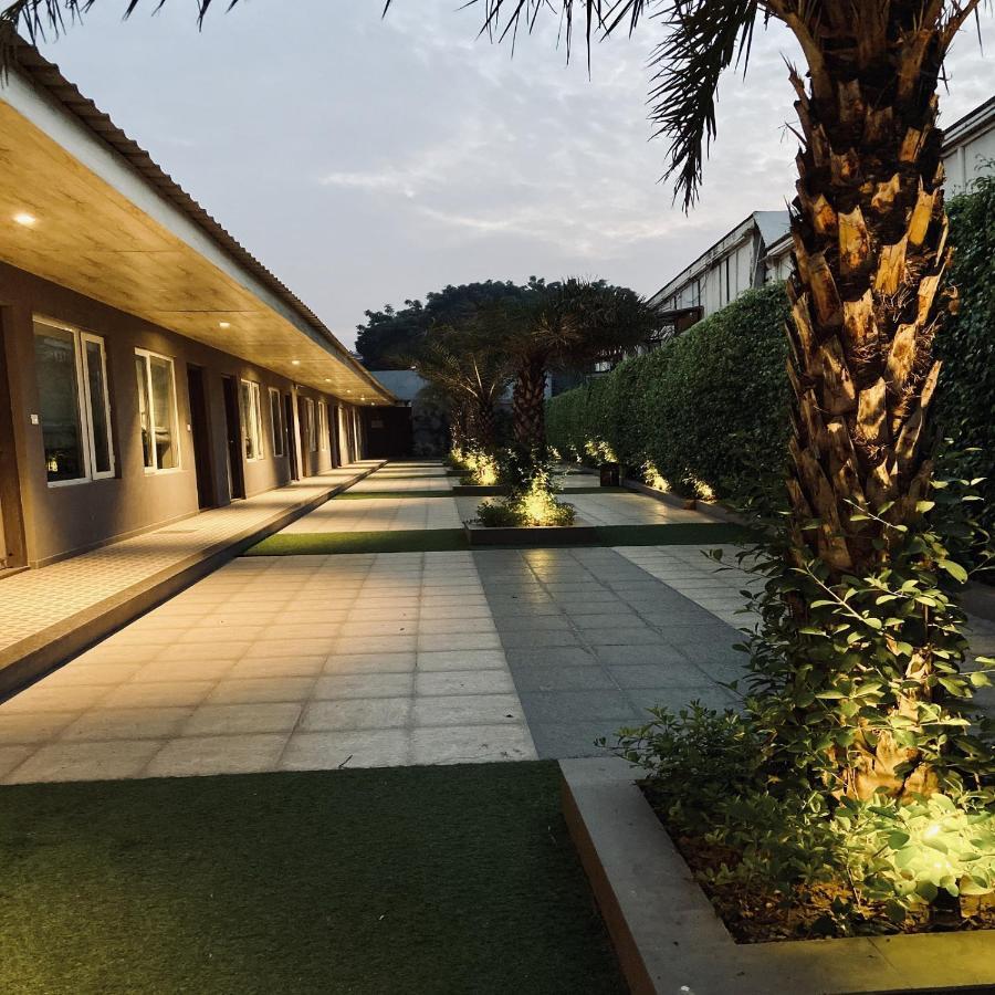 Kingston Resort Κανπούρ Εξωτερικό φωτογραφία