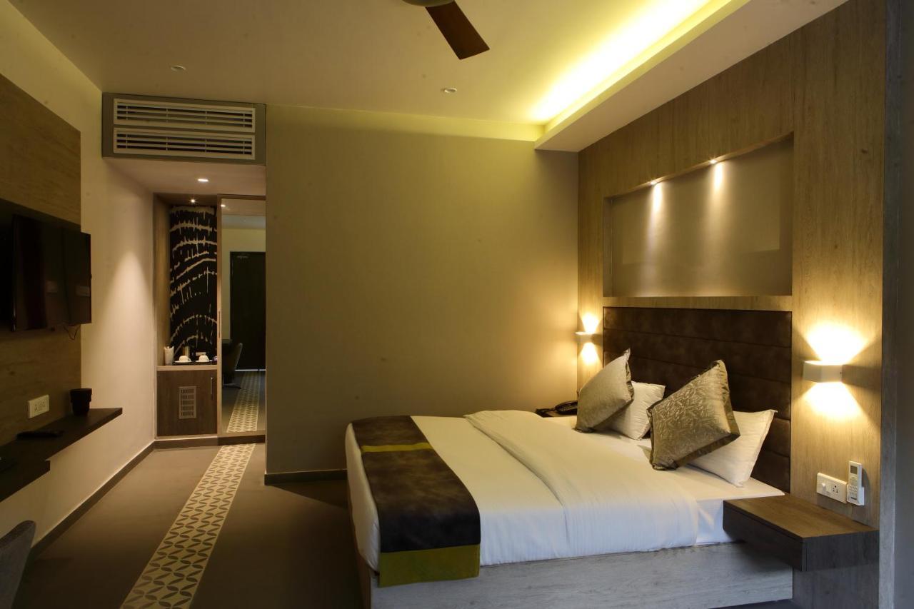 Kingston Resort Κανπούρ Εξωτερικό φωτογραφία