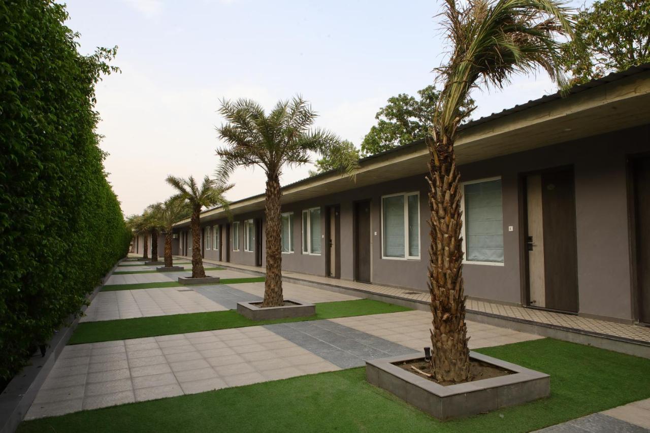 Kingston Resort Κανπούρ Εξωτερικό φωτογραφία